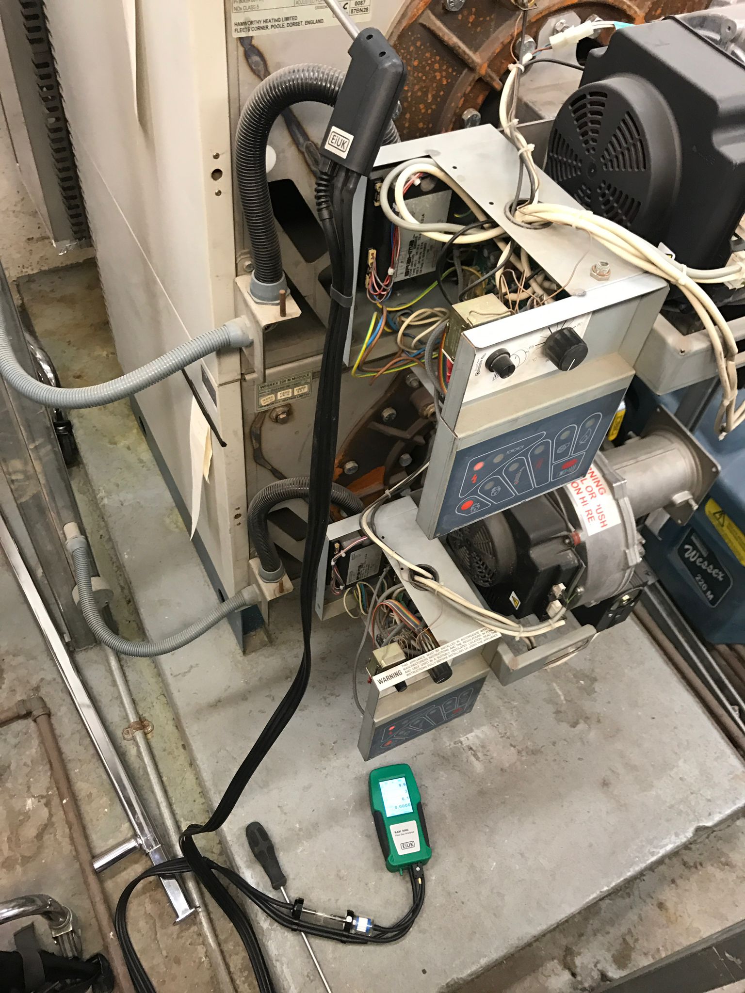 gas safe registered engineer near me Horsforth, LS18